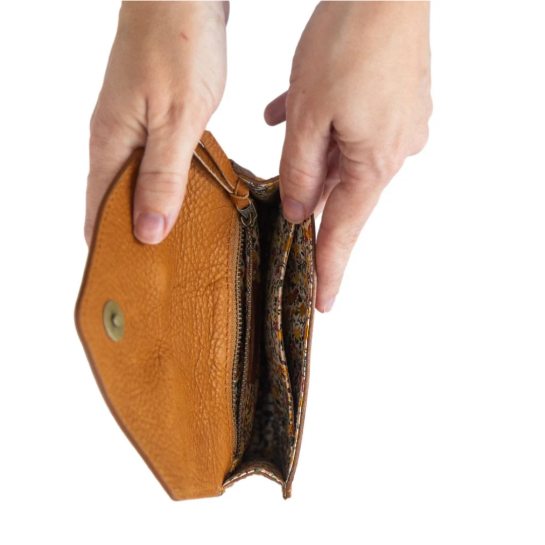 Ann Crossbody