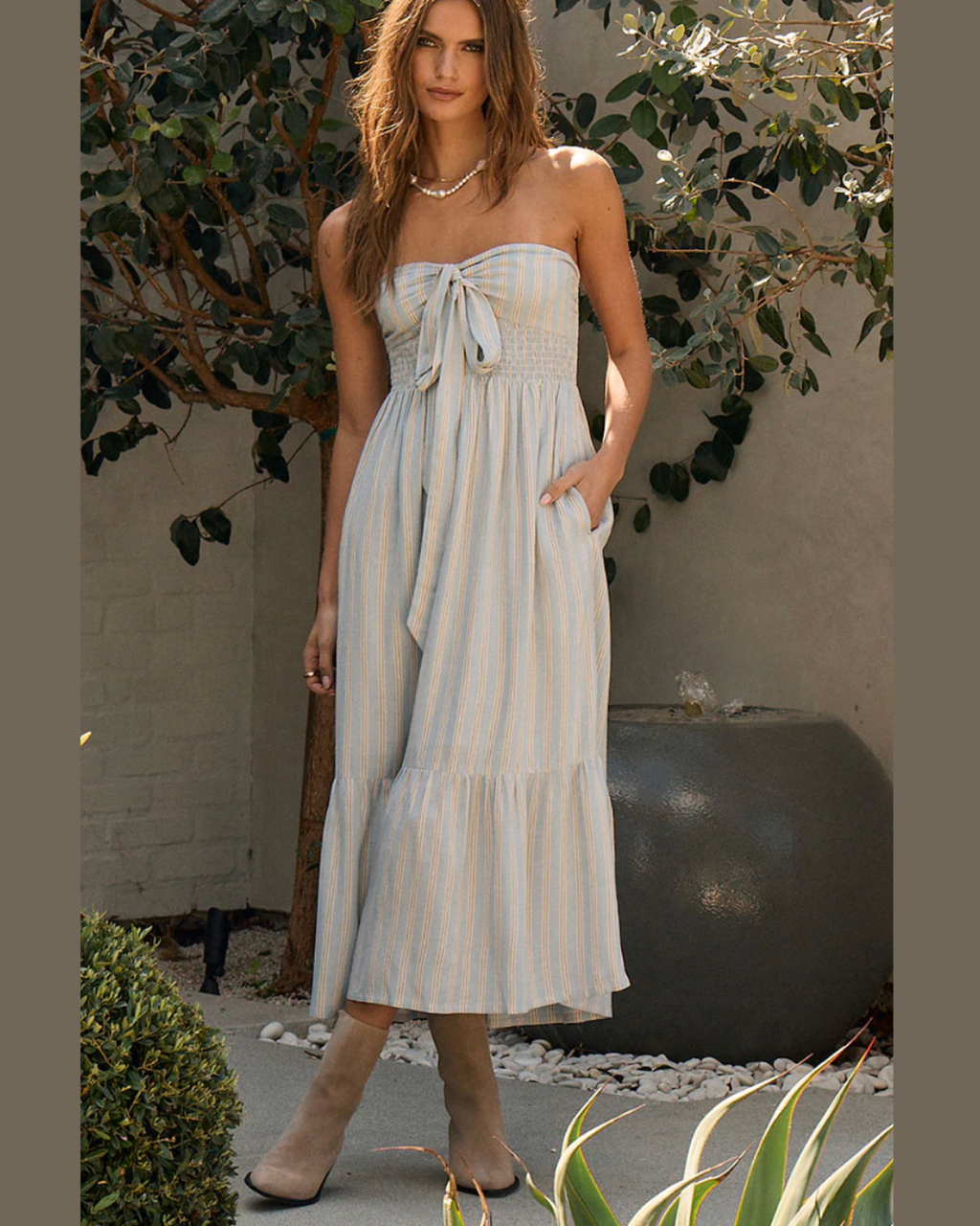 Maesyn Capri Blue Midi Dress