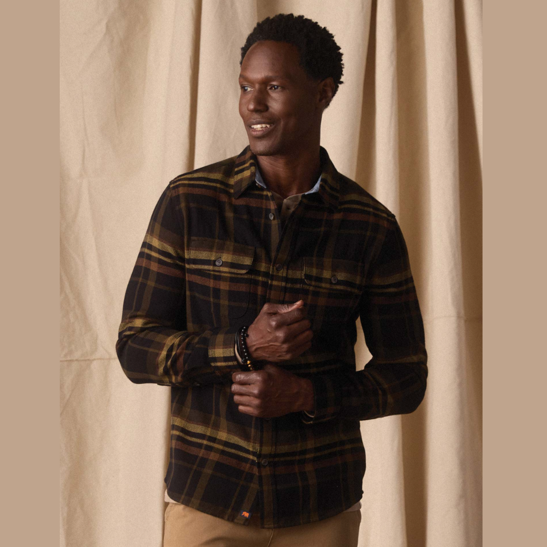 Mountain Overshirt in Black Plaid