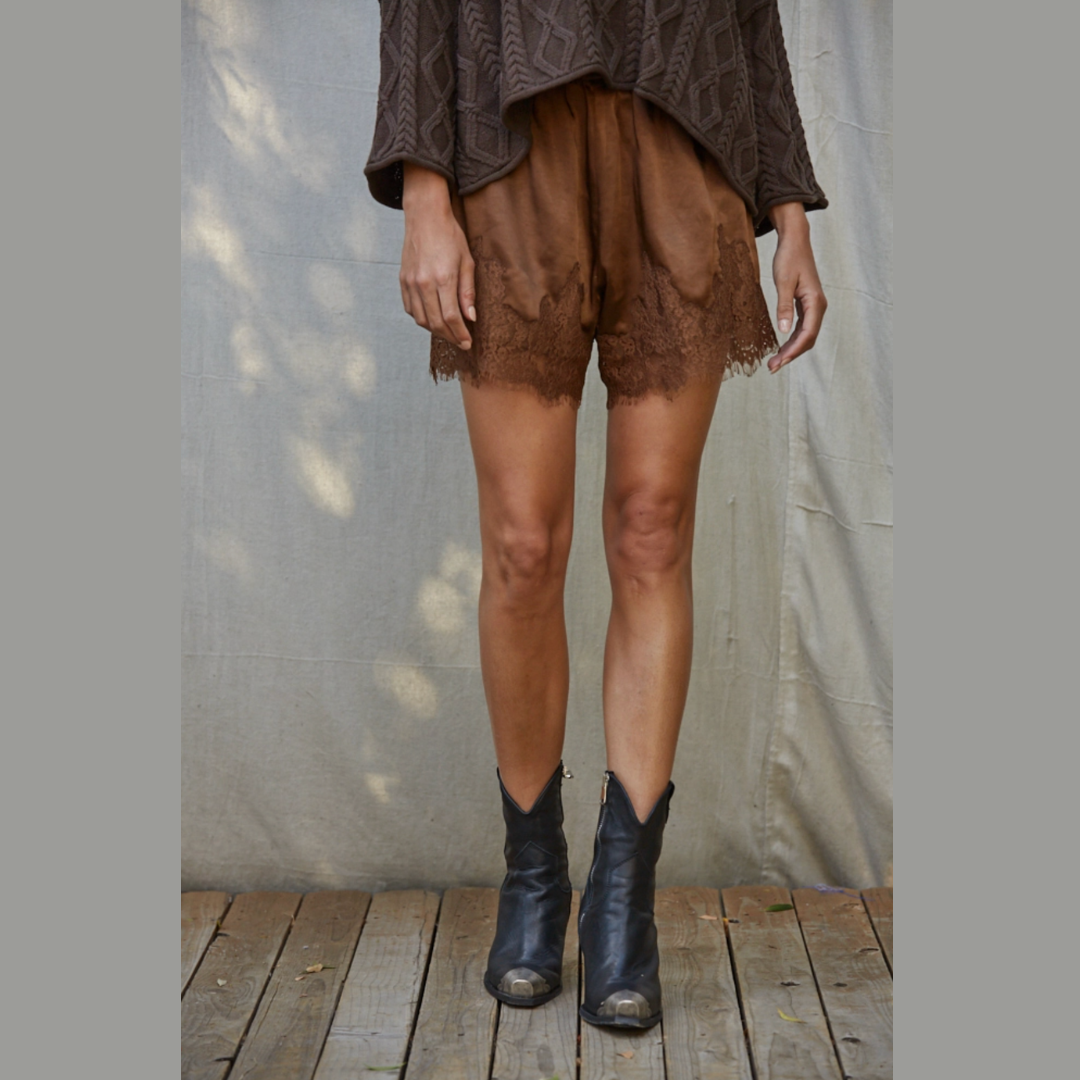 Lace Detail Short