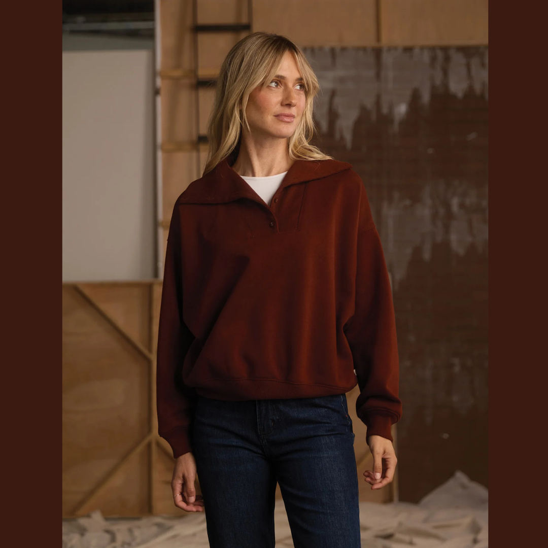 Normal Fleece Buttoned Popover in Spiced Brandy