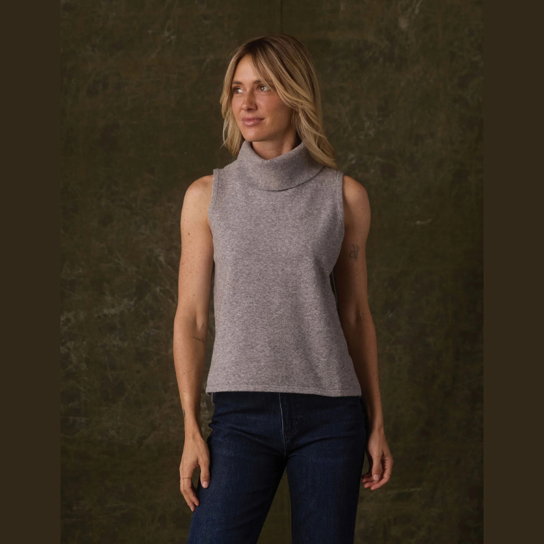 Arvada Hi-Neck Sweater Tank in Heather Grey
