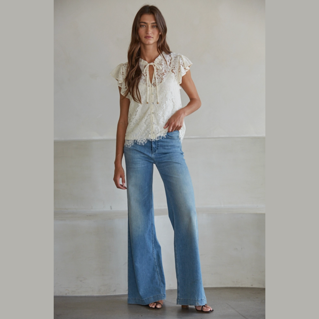 Chic Lace Top