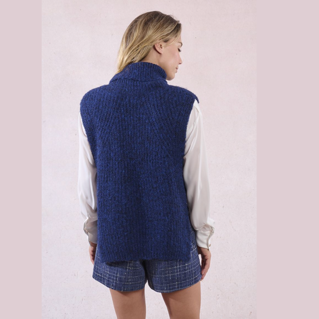 Chunky Neck Sleeveless TN