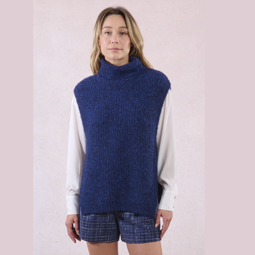 Chunky Neck Sleeveless TN