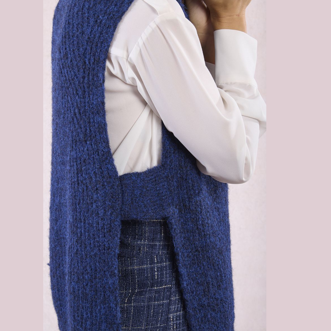 Chunky Neck Sleeveless TN
