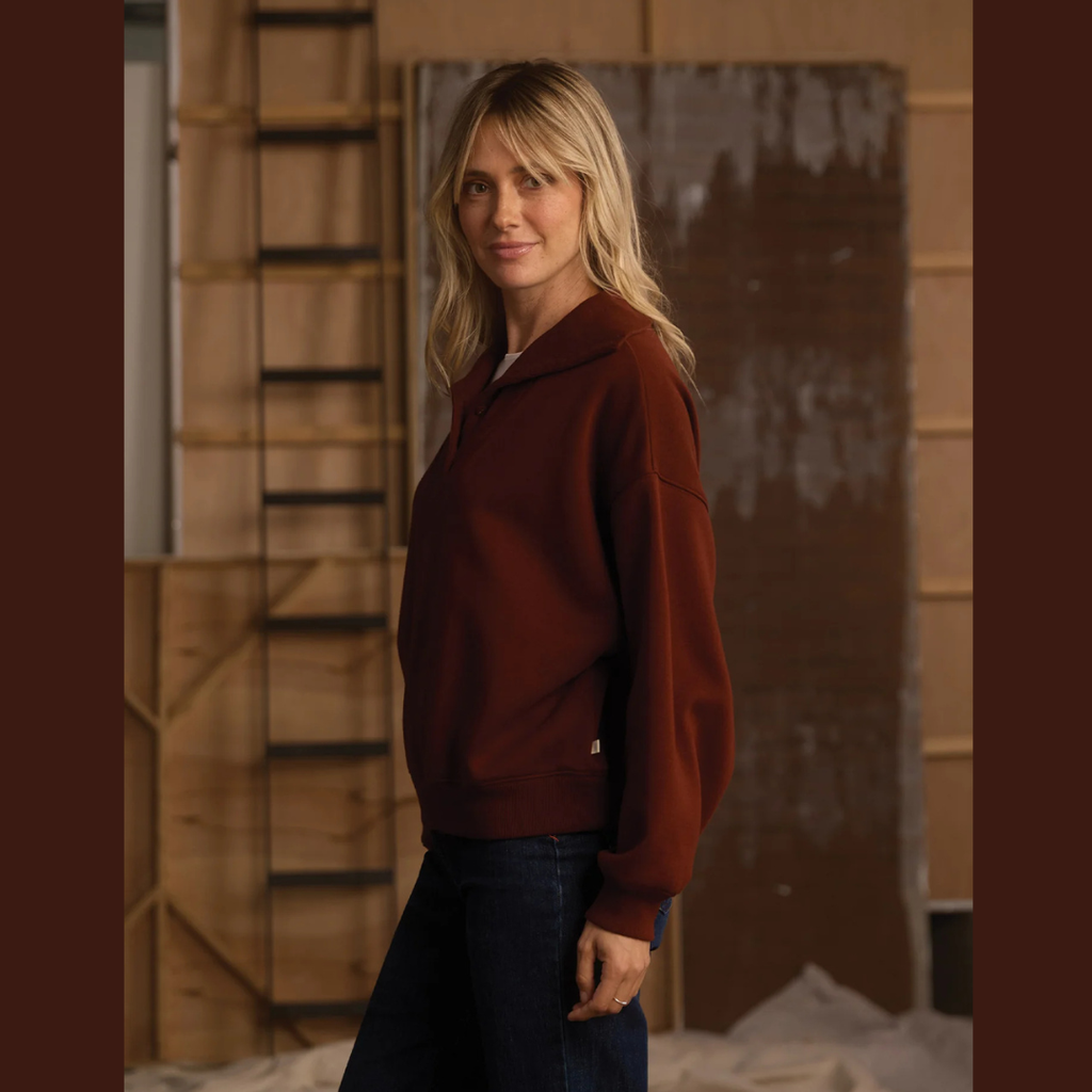 Normal Fleece Buttoned Popover in Spiced Brandy