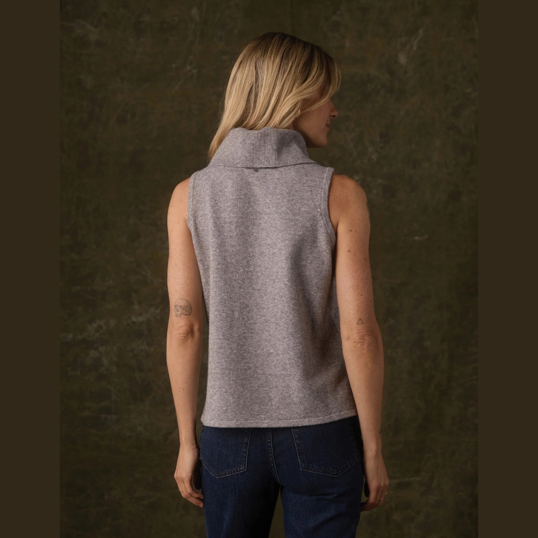 Arvada Hi-Neck Sweater Tank in Heather Grey