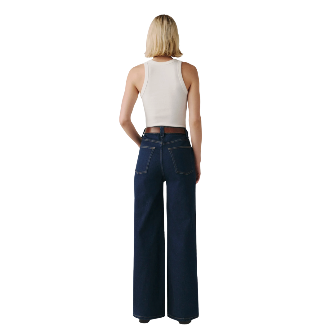 NCE - Wideleg - Night Life