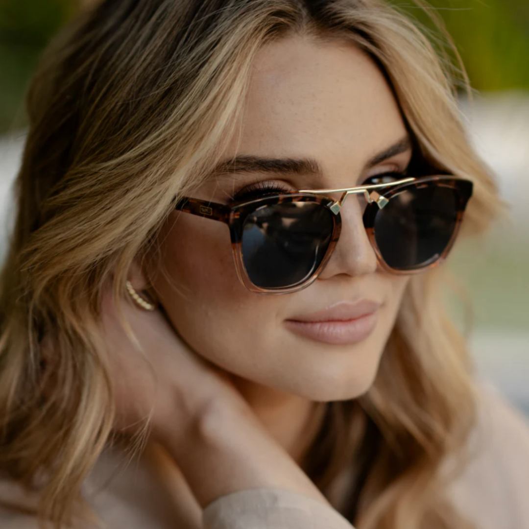Demi