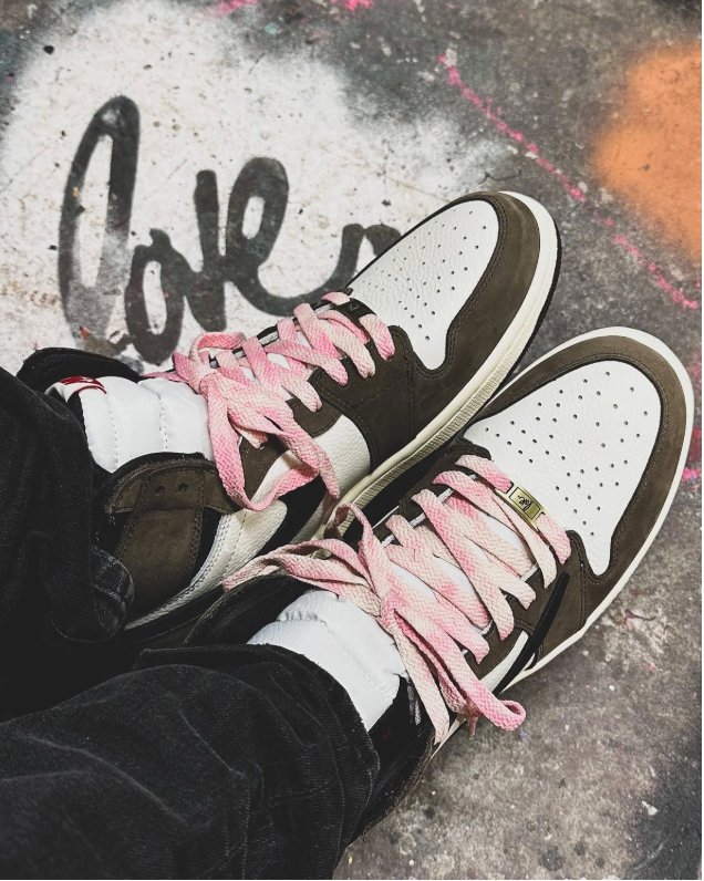 Love SNKR Tabs | by Ruben Rojas